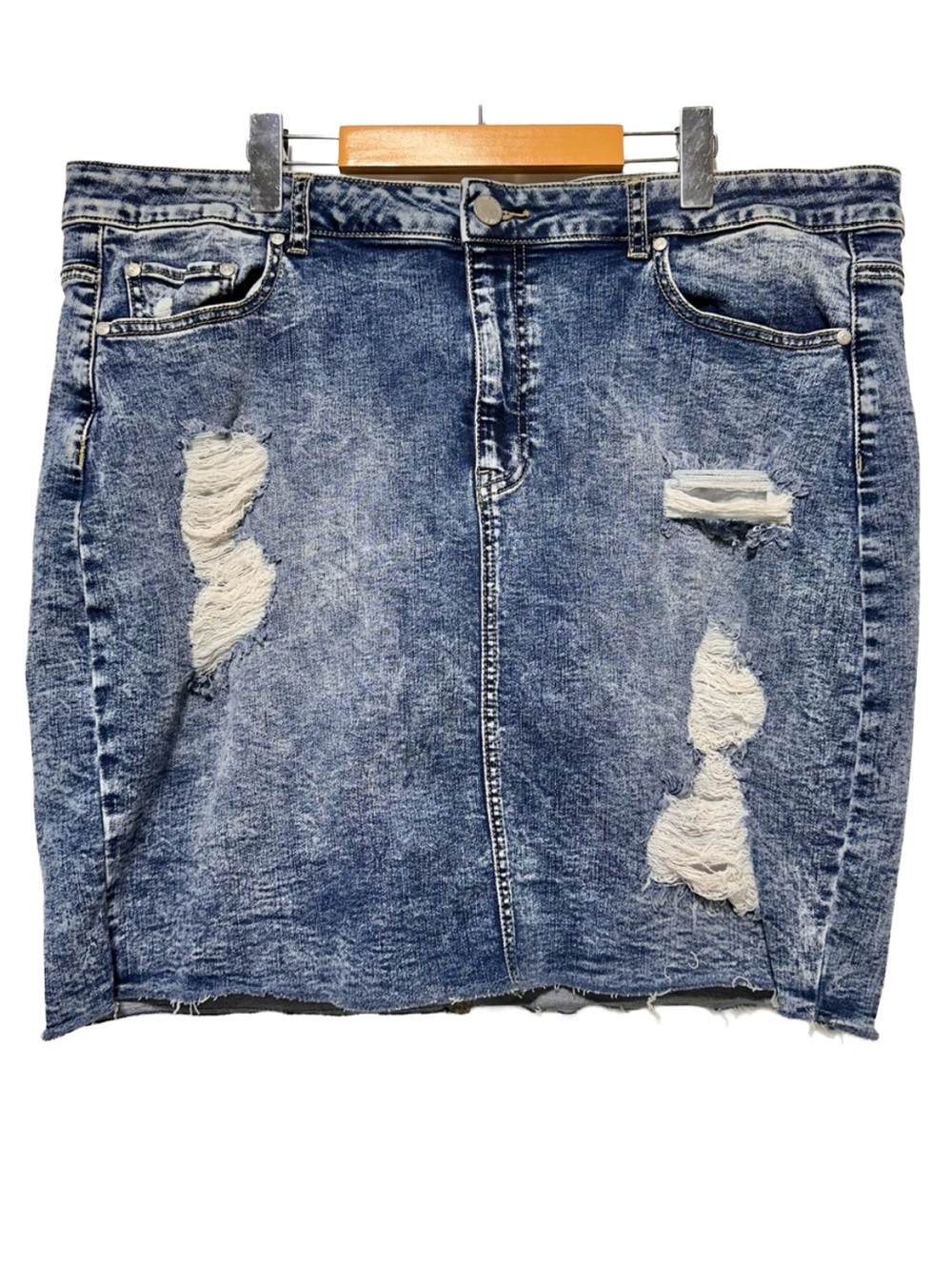LOVE & LEGEND Plus Size Distressed Acid Wash Denim Mini Skirt Raw Hem 2X